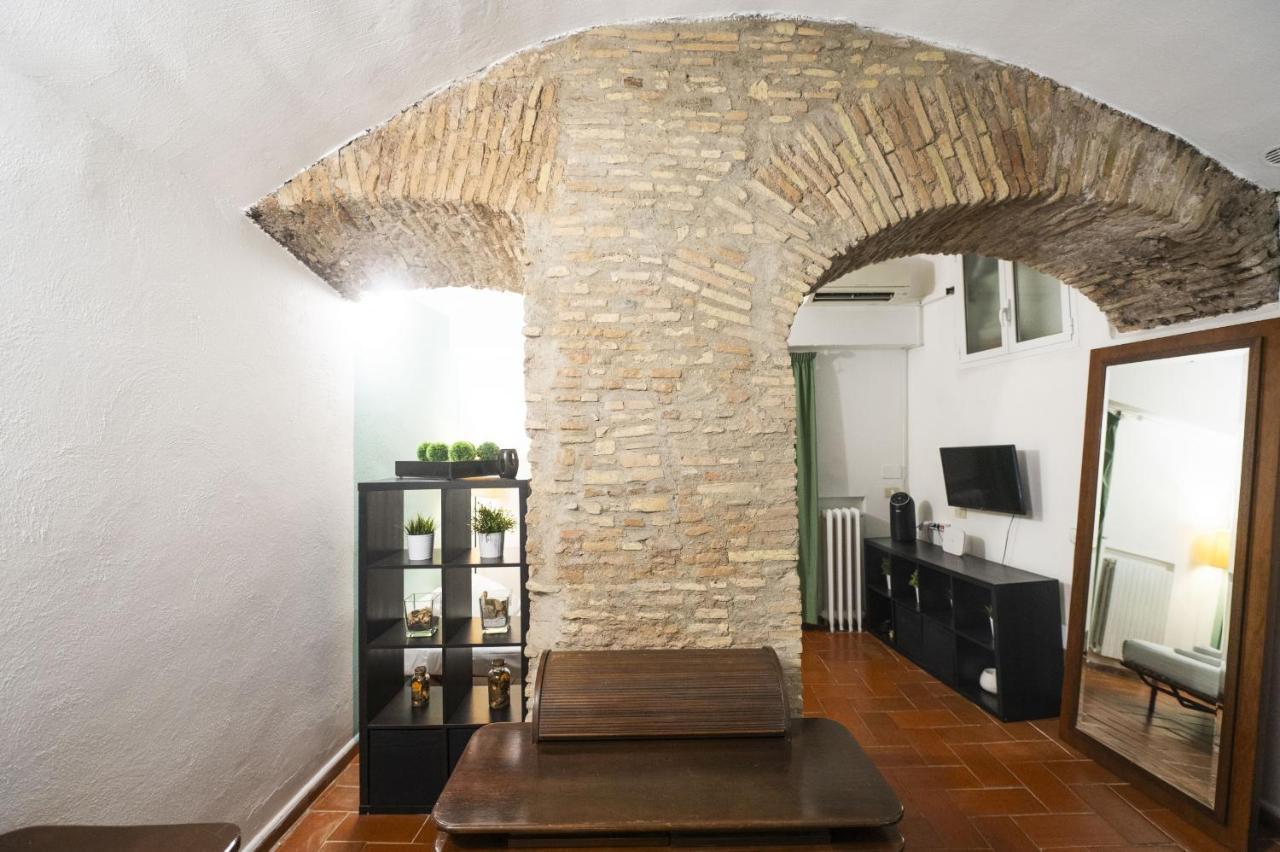 Campo De Fiori Grotto Apartment Рим Экстерьер фото