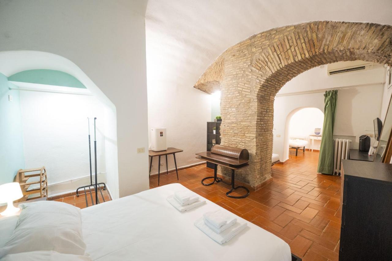 Campo De Fiori Grotto Apartment Рим Экстерьер фото